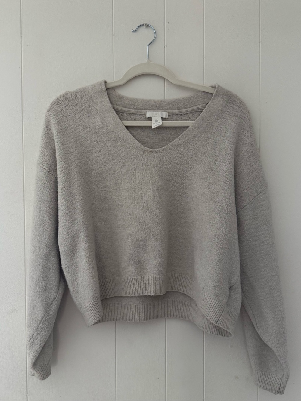H&M Scoop Neck Cropped Sweater in Light Gray